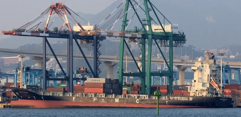 FORMOSA CONTAINER NO.4 Container Ship IMO 9404508 photo 3