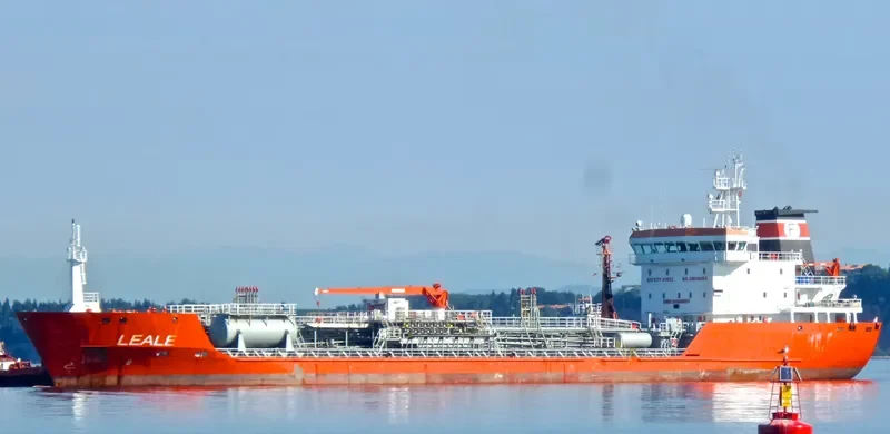 LEALE Tanker IMO 9404637 photo 9