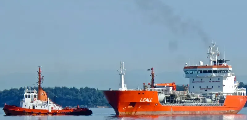 LEALE Tanker IMO 9404637 photo 10