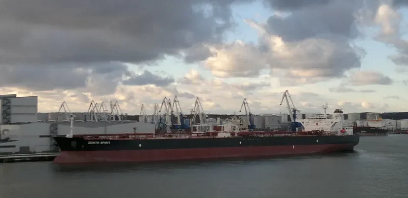 ZENITH SPIRIT Tanker IMO 9404845 photo 8