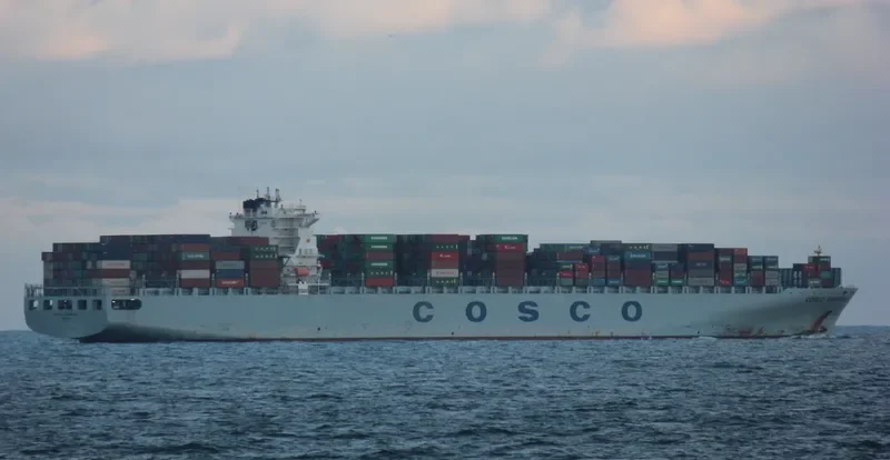 OOCL GUANGZHOU Container Ship IMO 9404869 photo 8