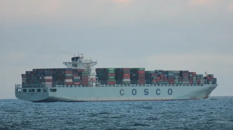 OOCL GUANGZHOU Container Ship IMO 9404869 photo 9