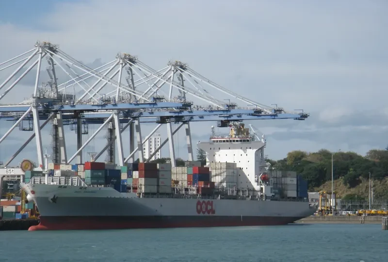 OOCL SAVANNAH Container Ship IMO 9404871 photo 5