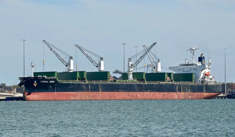 CORAL GEM Bulk Carrier IMO 9404998 photo 2
