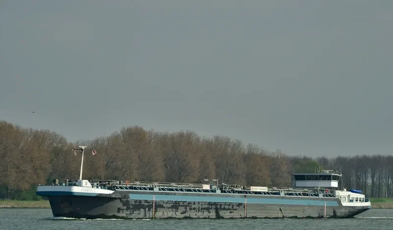 COMUS 2 Tanker IMO 9405760 photo 7
