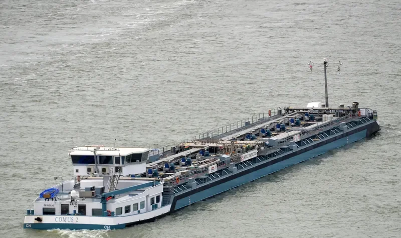 COMUS 2 Tanker IMO 9405760 photo 8