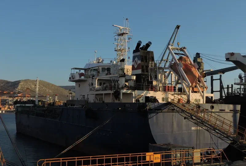 SEAVEN VOYAGER Tanker IMO 9405796 photo 6