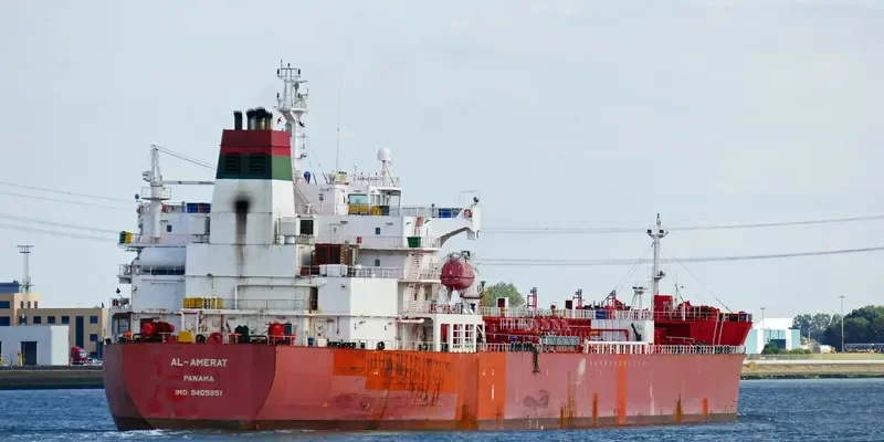 AL AMERAT Tanker IMO 9405851 photo 6