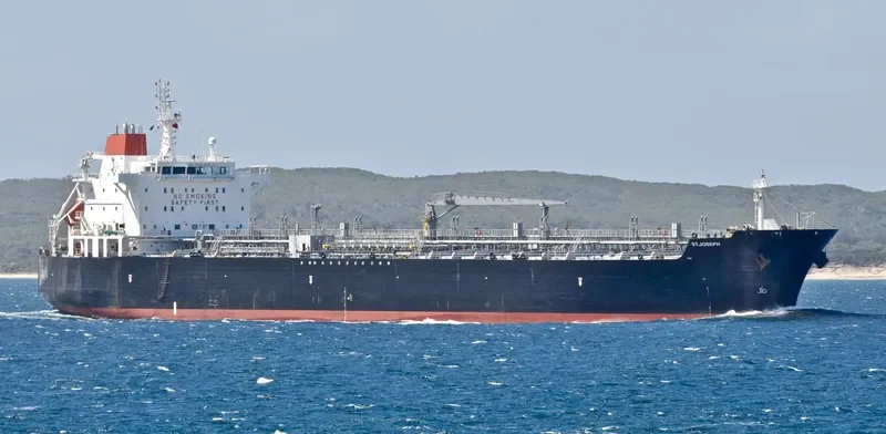 KLARA Tanker IMO 9405904 photo 6