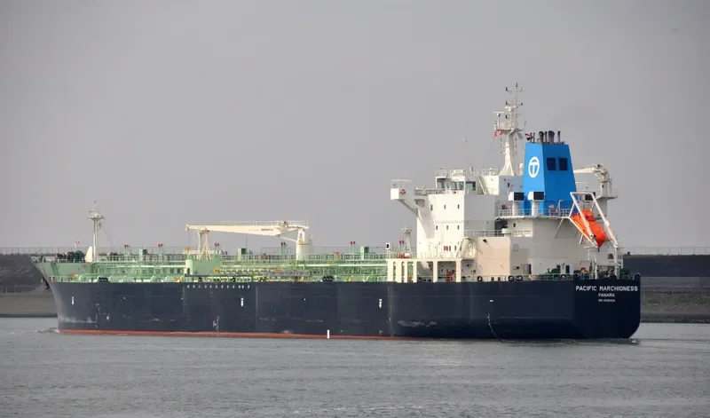 PINE EXPRESS Tanker IMO 9405928 photo 7