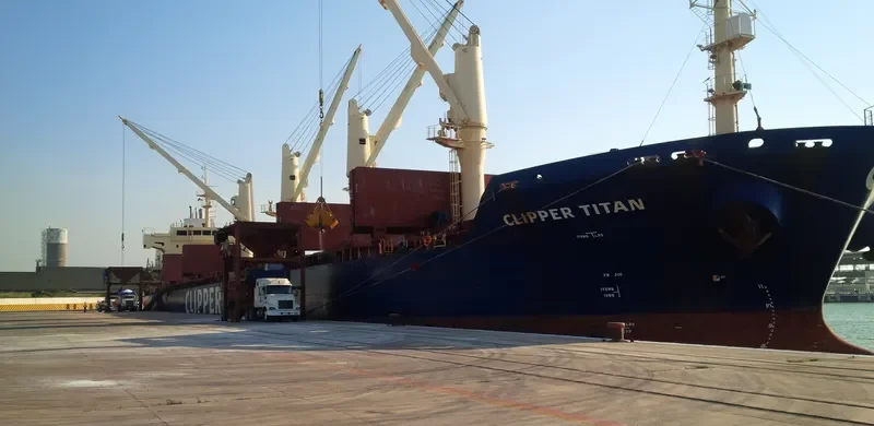 SEASTAR TITAN Bulk Carrier IMO 9406037 photo 7
