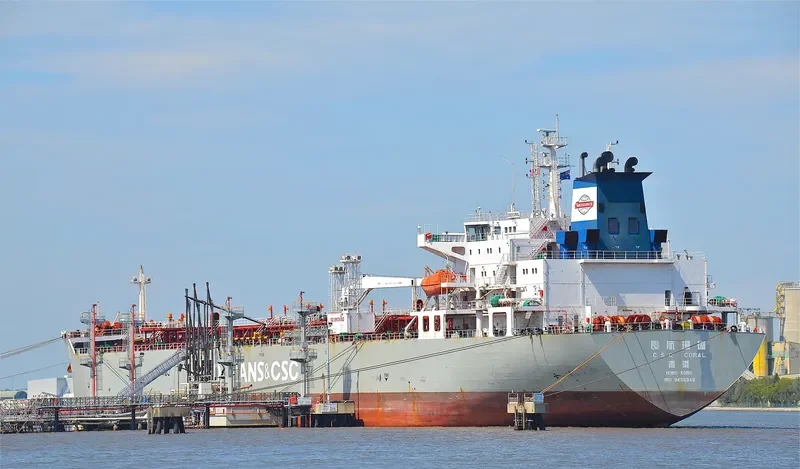 CSC CORAL Tanker IMO 9406348 photo 9