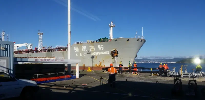 CSC AUSPICIOUS Tanker IMO 9406374 photo 2