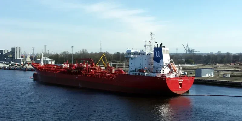 STRAUM Tanker IMO 9406726 photo 9