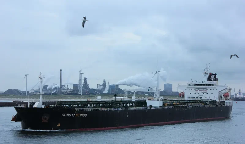 CONSTANTINOS Tanker IMO 9406910 photo 4