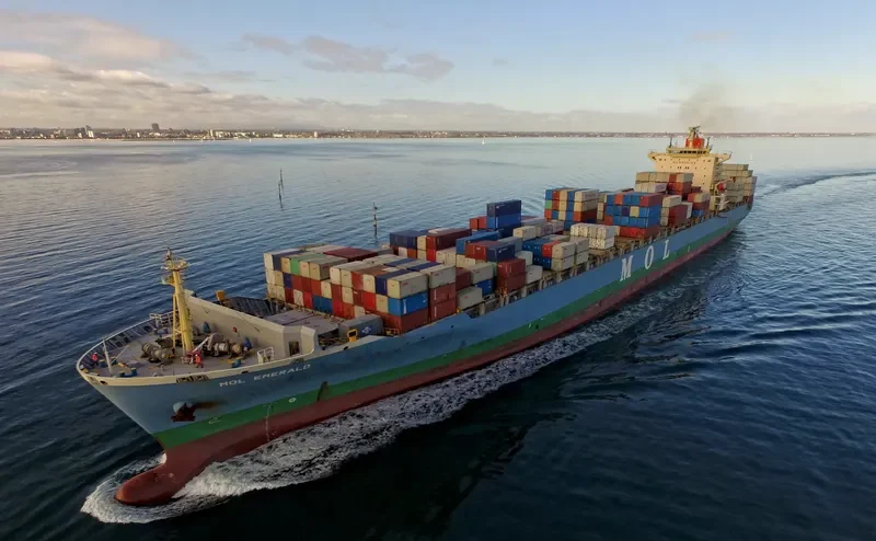 SEASPAN EMERALD Container Ship IMO 9407134 photo 5