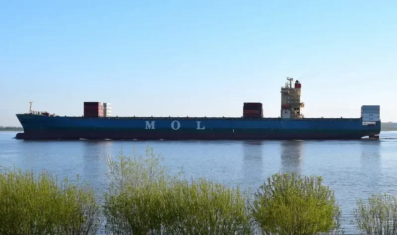 MOL EMISSARY Container Ship IMO 9407158