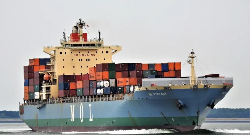 MOL EMISSARY Container Ship IMO 9407158 photo 8