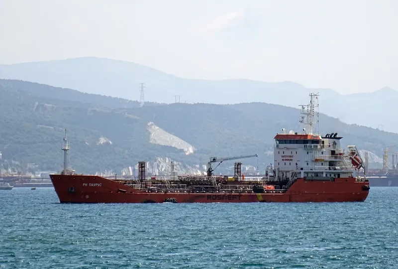 CL AQUARIUS Tanker IMO 9407225 photo 7