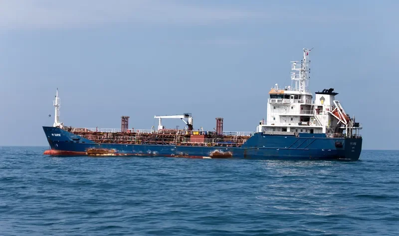 CL AQUARIUS Tanker IMO 9407225 photo 8