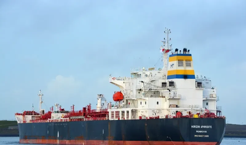 HORIZON APHRODITE Tanker IMO 9407366 photo 6