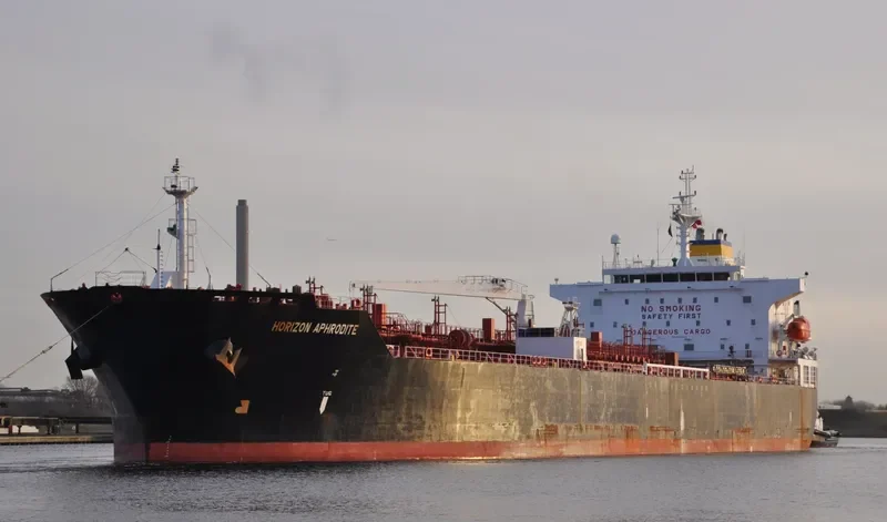 HORIZON APHRODITE Tanker IMO 9407366 photo 9