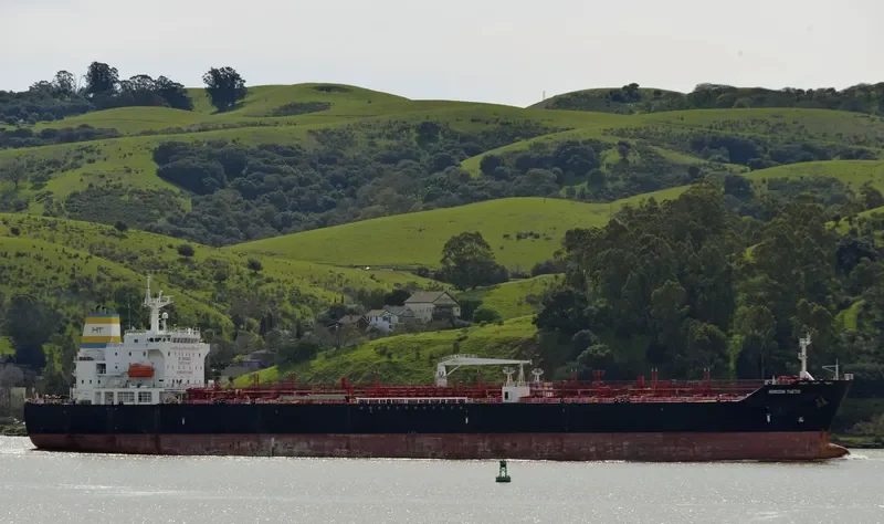 HORIZON THETIS Tanker IMO 9407380 photo 10