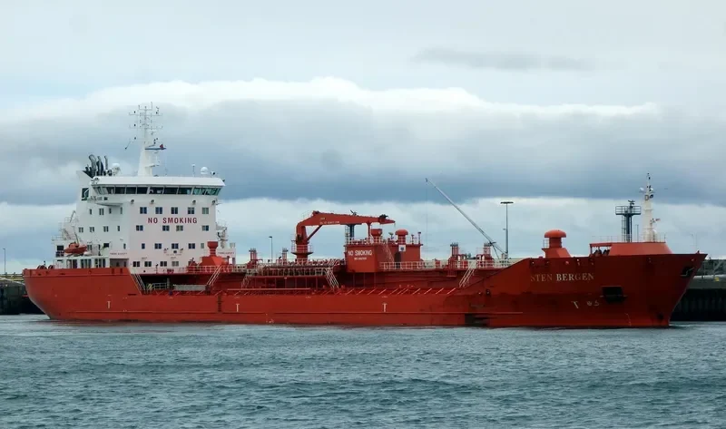 STEN BERGEN Tanker IMO 9407988 photo 6