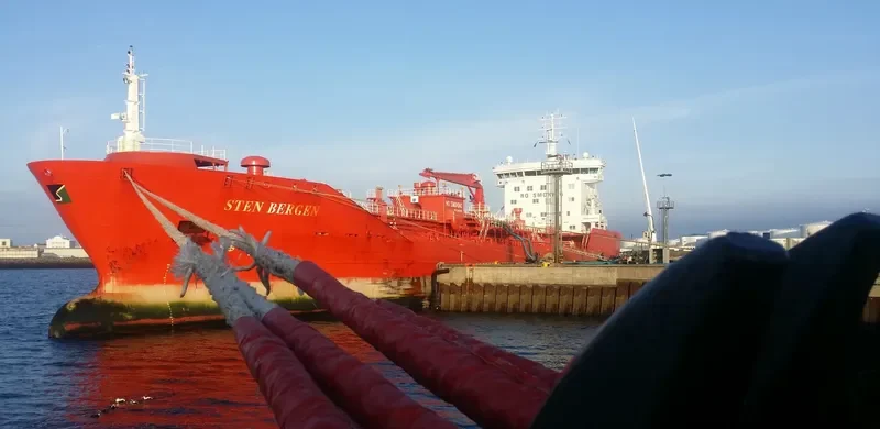 STEN BERGEN Tanker IMO 9407988 photo 7