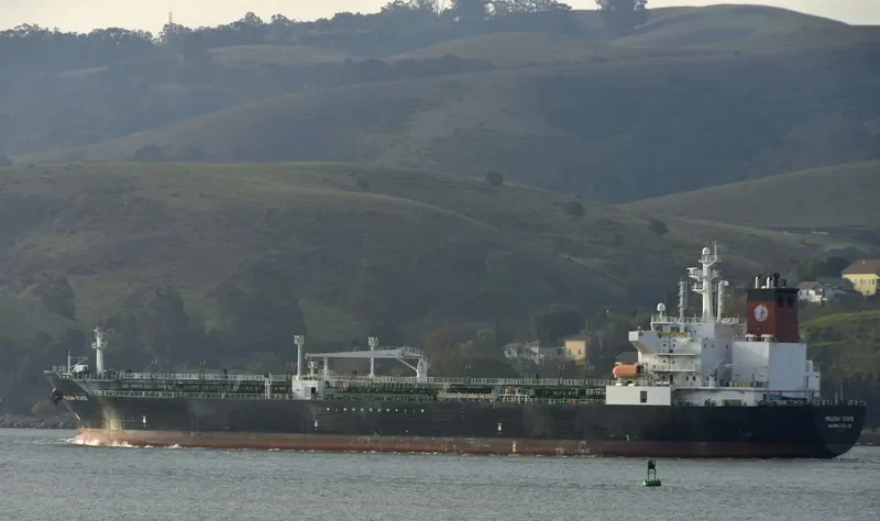 PELICAN STATE Tanker IMO 9408102 photo 9