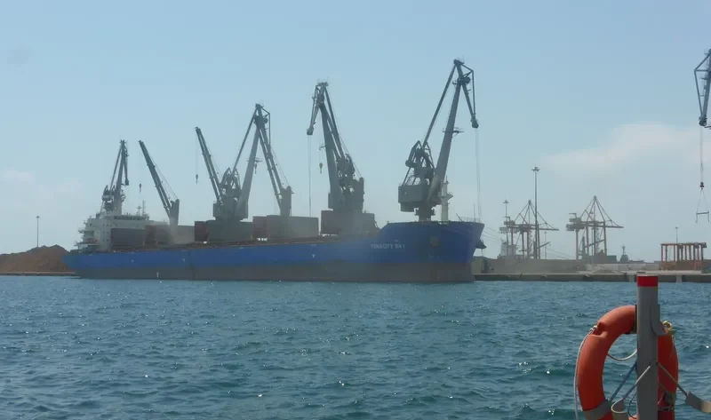 XIN HAI TONG 16 Bulk Carrier IMO 9408281 photo 4