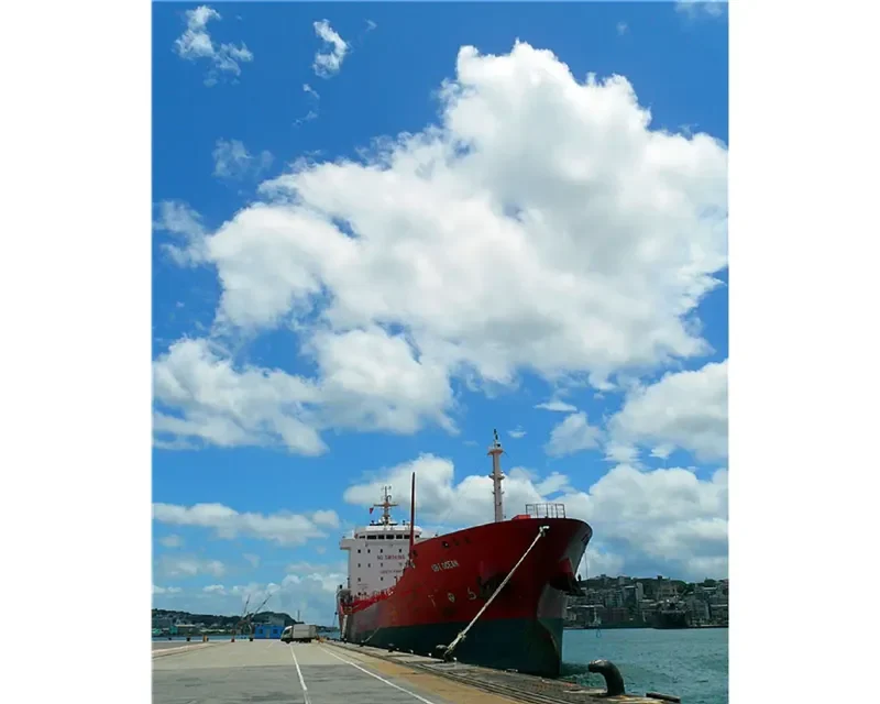 SG BAHARI Tanker IMO 9408360 photo 3