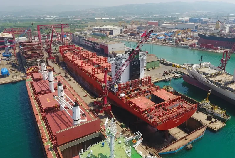 BOMAR RESOLUTE Container Ship IMO 9408774 photo 4