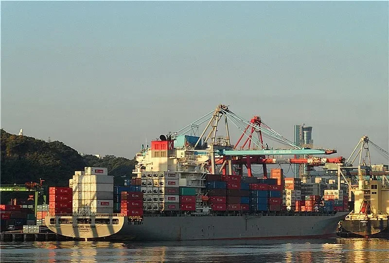 ATHENS BRIDGE Container Ship IMO 9409053 photo 8