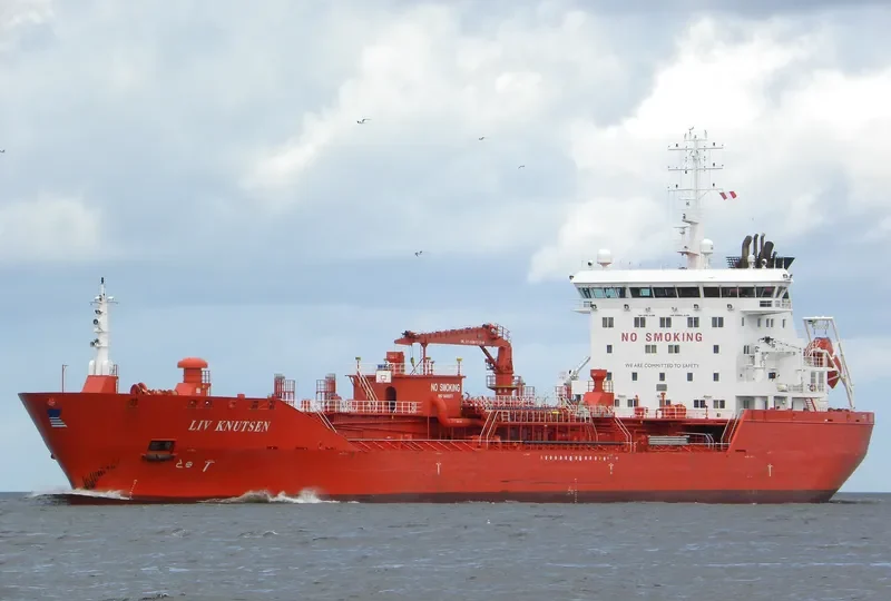LIV KNUTSEN Tanker IMO 9409273 photo 5