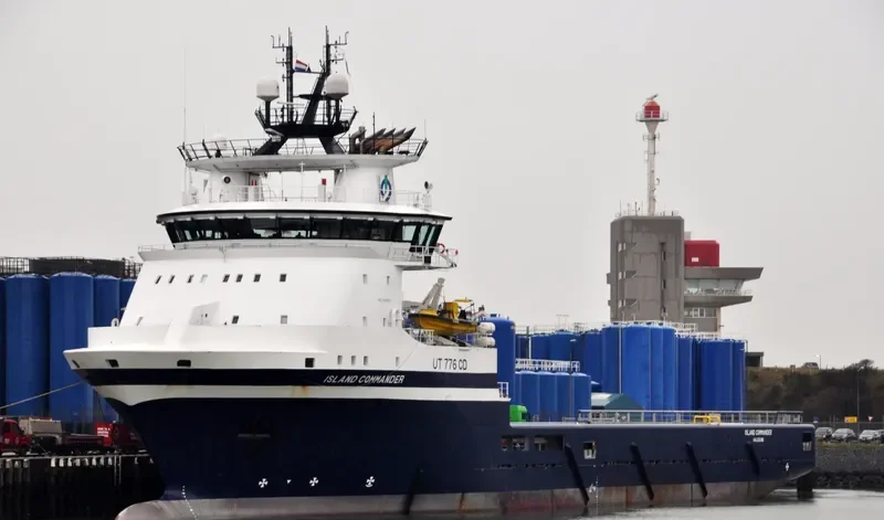 ISLAND COMMANDER Offshore Vessel IMO 9409663 photo 8