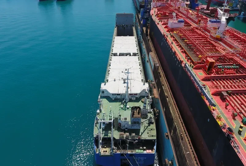AMURSKIY ZALIV General Cargo IMO 9409754