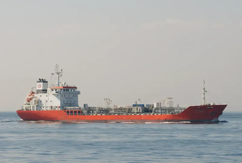YC KALMIA Tanker IMO 9410105 photo 9