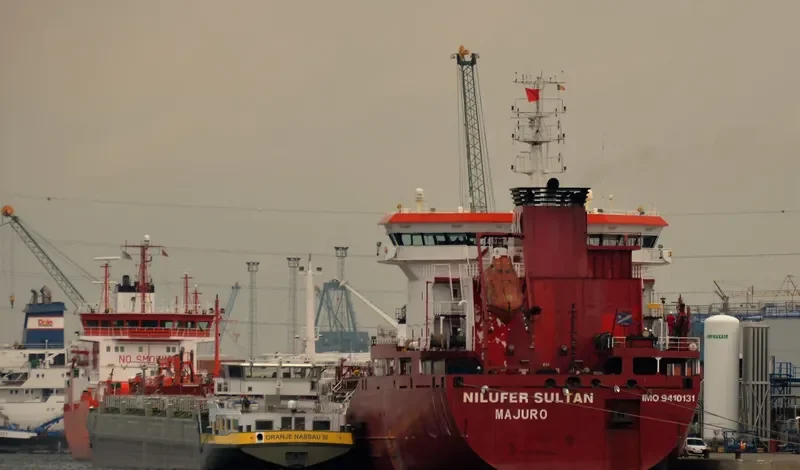 NILUFER SULTAN Tanker IMO 9410131 photo 9