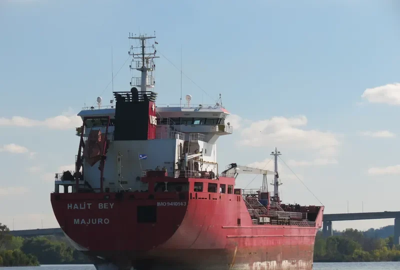 LAGERTHA Tanker IMO 9410143 photo 9