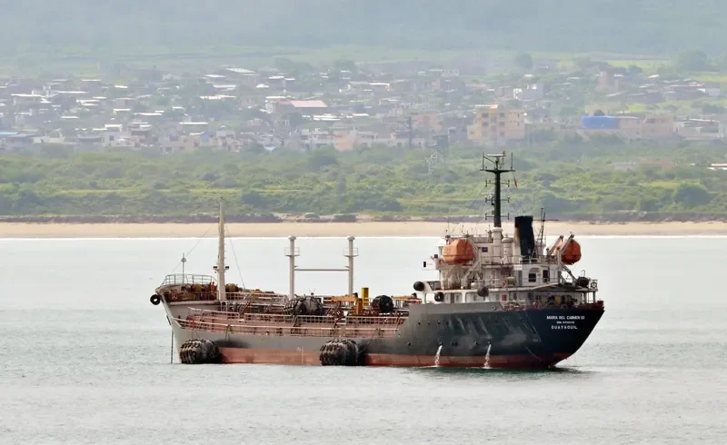 MARIA DEL CARMEN III Tanker IMO 9410246 photo 2