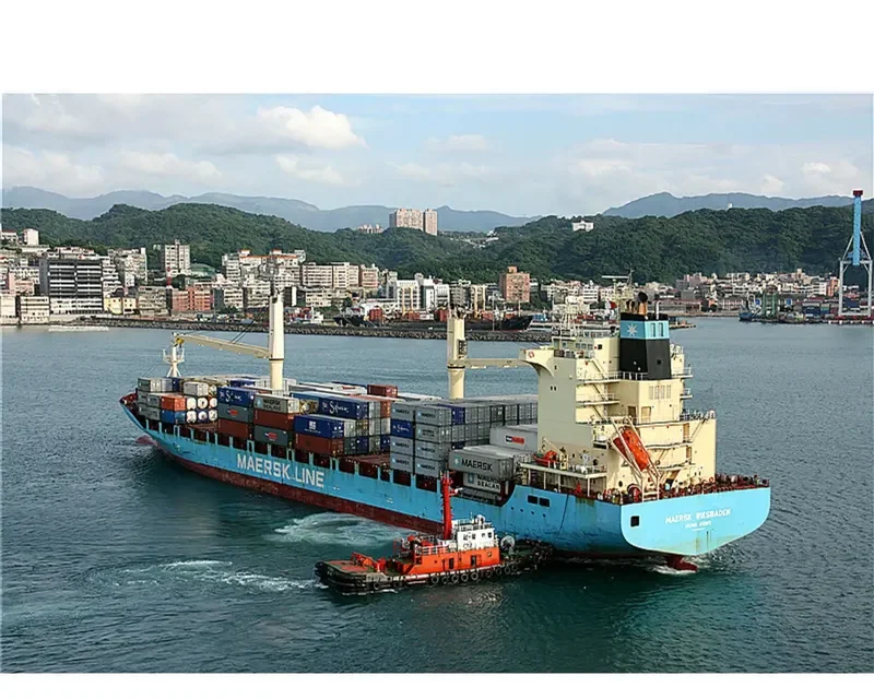 MAERSK WIESBADEN Container Ship IMO 9410272 photo 7