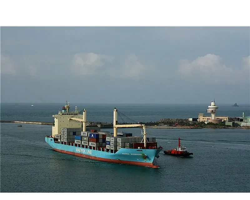 MAERSK WIESBADEN Container Ship IMO 9410272 photo 8