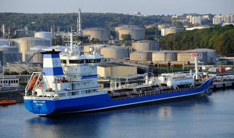 NEPTUNUS Tanker IMO 9410519 photo 3