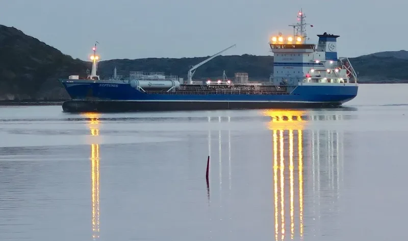 NEPTUNUS Tanker IMO 9410519 photo 5