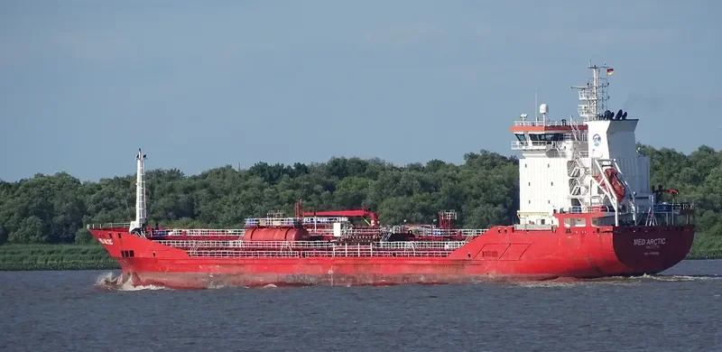 MED ARCTIC Tanker IMO 9410545 photo 2