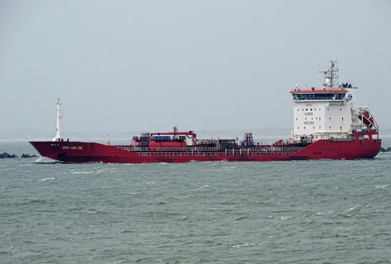 MED ARCTIC Tanker IMO 9410545 photo 6