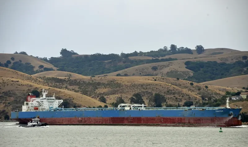 NAVIGARE TOLERO Tanker IMO 9410973 photo 4