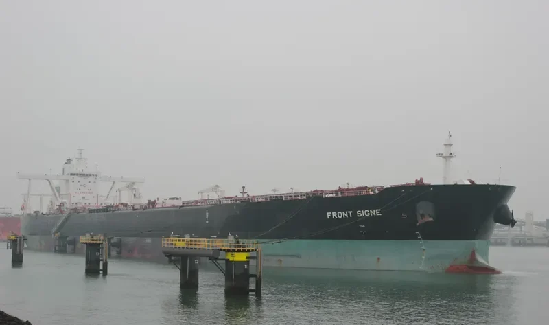 FRONT SIGNE Tanker IMO 9410997 photo 6