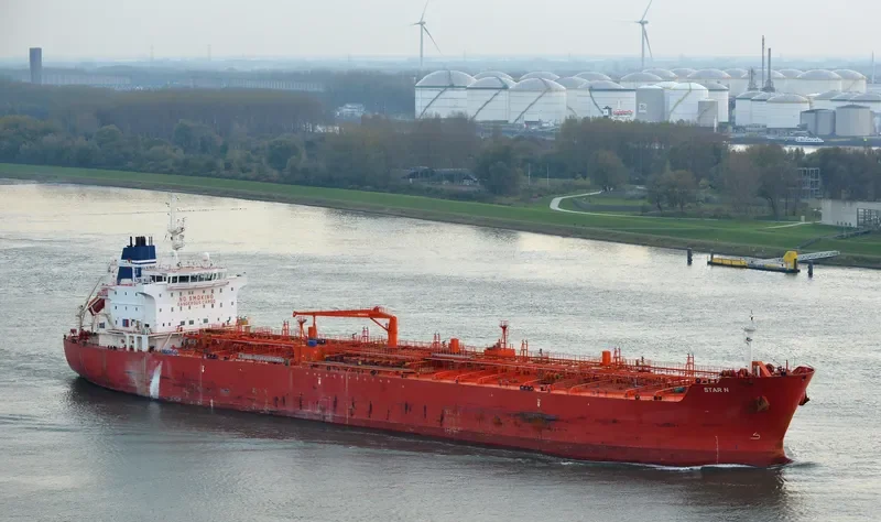 STAR N Tanker IMO 9411135 photo 4